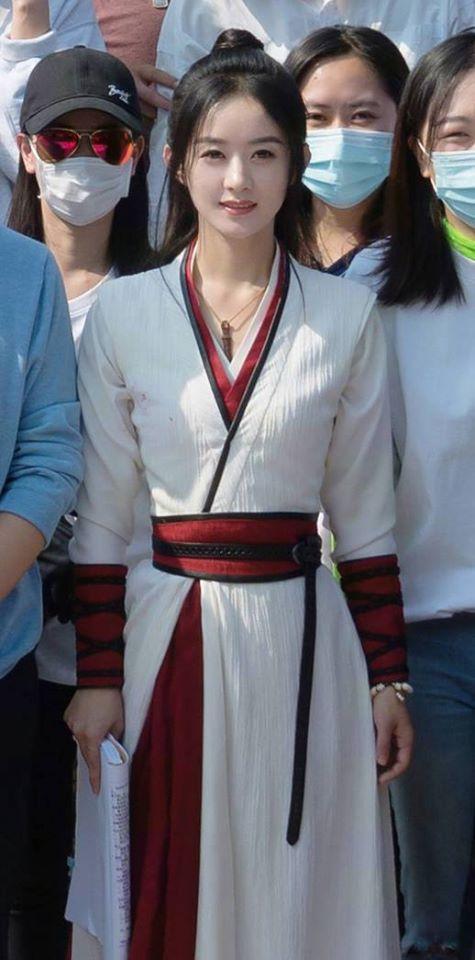 Cái nắm tay quý như vàng của Phùng Thiệu Phong - Triệu Lệ Dĩnh bác tin đồn ly hôn-7