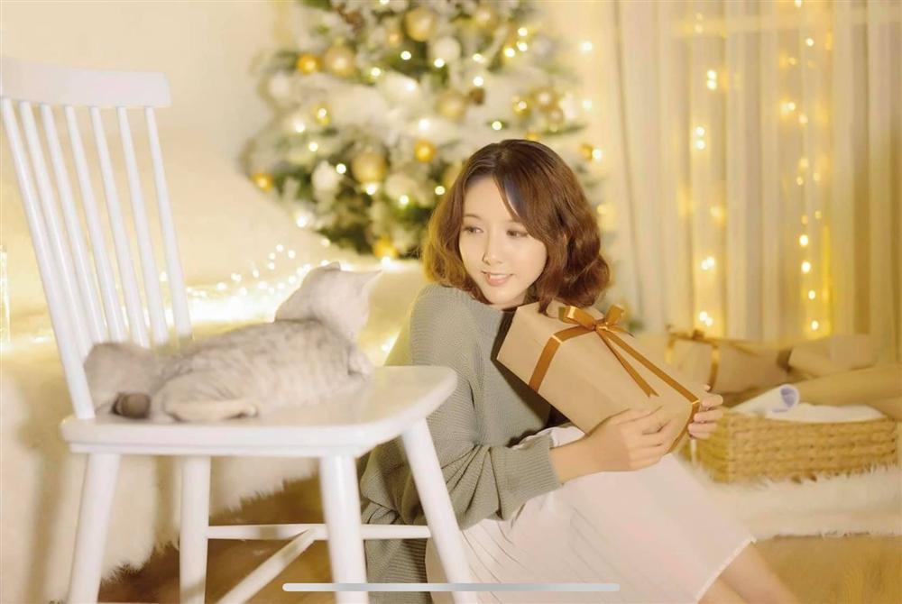 Lần đầu lộ diện, em gái BTV Hoài Anh khiến dân tình không ngừng xuýt xoa nhan sắc lấn át chị-3