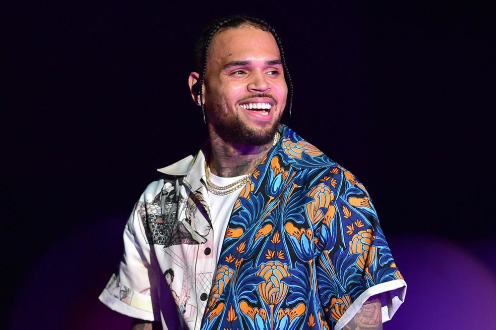 Chris Brown - ngôi sao trả giá đắt cho thói côn đồ-1