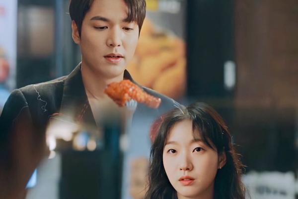 Nghịch lý ‘Quân vương bất diệt’: nữ chính thua nam phụ-4