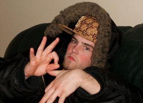 Meme ‘Steve đểu cáng’ từng khốn đốn vì dân mạng xúc phạm cả gia đình-2