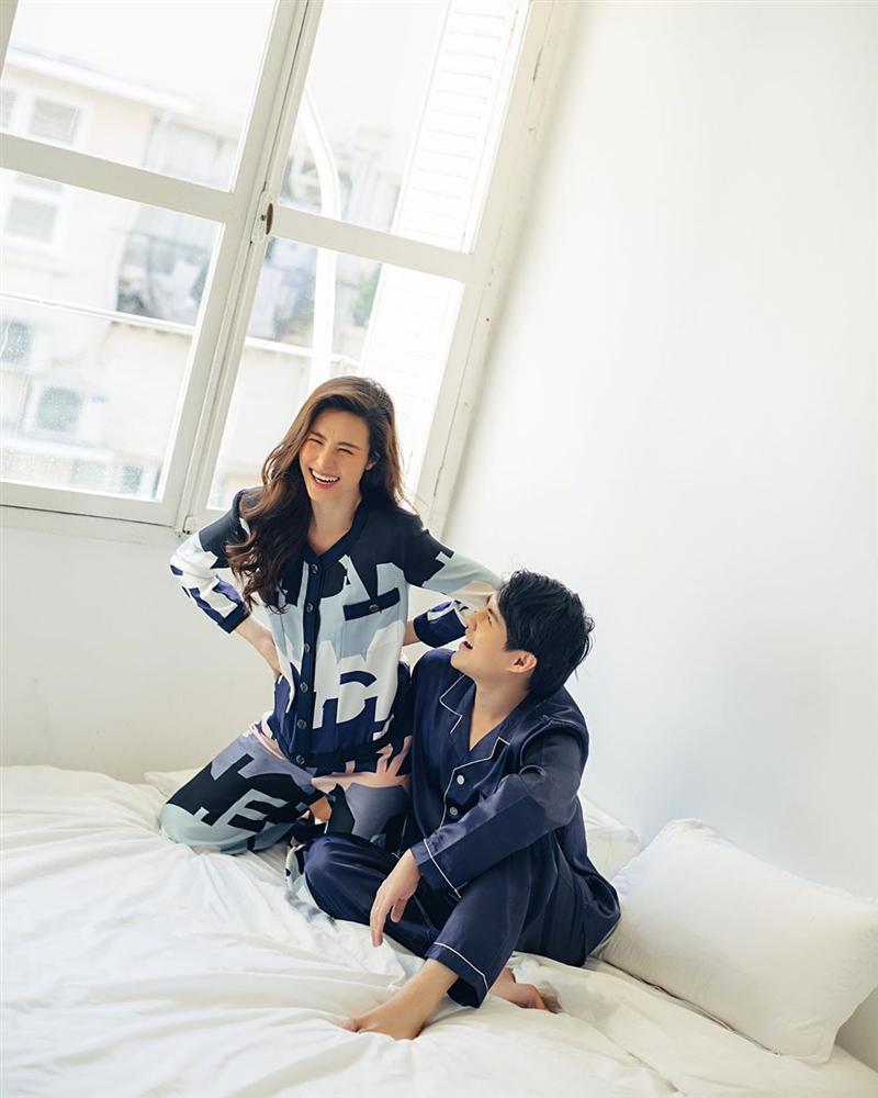 Đông Nhi bầu 3 tháng mà Ông Cao Thắng bụng lùm lùm không hề kém cạnh-6