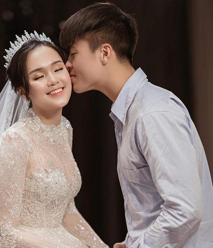 Đỗ Duy Mạnh bị đồn đánh vợ, Quỳnh Anh dập lửa bênh chồng: Công chúa béo hóa ra NÓI DỐI?-1