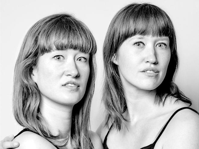 Bộ ảnh chứng minh song trùng, những người xa lạ trông như sinh đôi-2