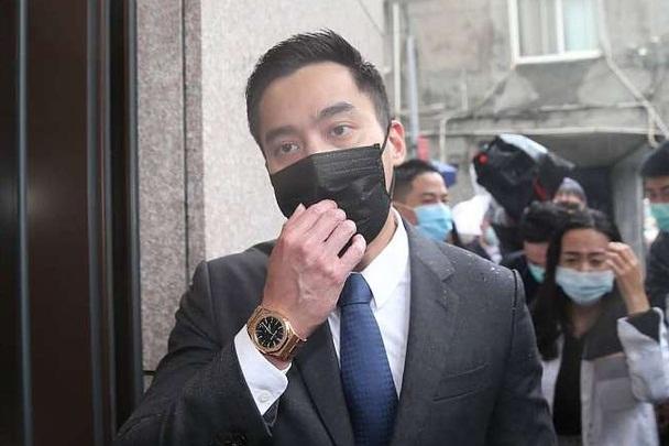 Cuộc sống hiện tại của tài tử lộ video ngoại tình với Đổng Khiết-4