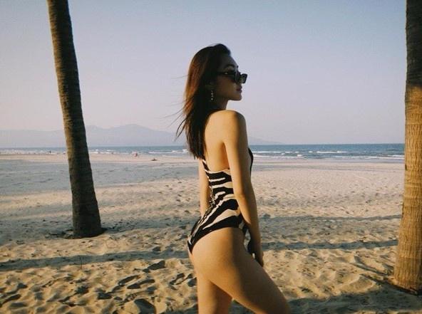 Tiên Nguyễn, Võ Ngọc Trân khoe dáng đầu hè với bikini-5