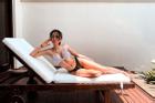 Tiên Nguyễn, Võ Ngọc Trân khoe dáng đầu hè với bikini