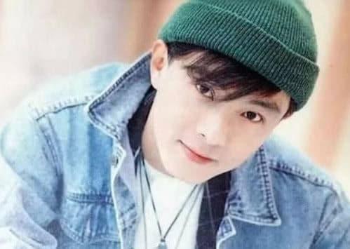 Dung mạo năm 18 tuổi của 4 mỹ nam đình đám Cbiz một thời đủ khiến loạt tiểu thịt tươi hiện tại hít khói-1