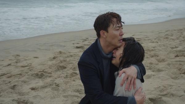 Lee Min Ho và loạt sao bị tai nạn, mảnh kính găm vào cổ khi quay phim-1