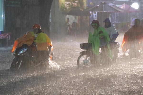 TP.HCM sắp có mưa vàng giải nhiệt, nhiệt độ giảm đến 10 độ C-1