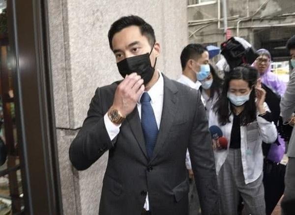 Chung Hân Đồng tổn thương vì hành xử của chồng-2