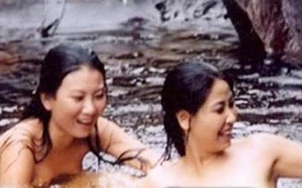 Lúc trở thành đại diện nhan sắc cấp quốc gia, Hà Kiều Anh tham gia thêm bộ phim "Lục Vân Tiên" và không ngại diễn cảnh tắm suối đầy hút mắt cùng bạn diễn Mỹ Uyên. Dù bức hình hậu trường ít nhiều gây ồn ào nhưng việc dám cởi bỏ xiêm y để đóng cảnh chân thực cũng ghi nhận sự nỗ lực của Hà Kiều Anh với vai trò diễn viên.