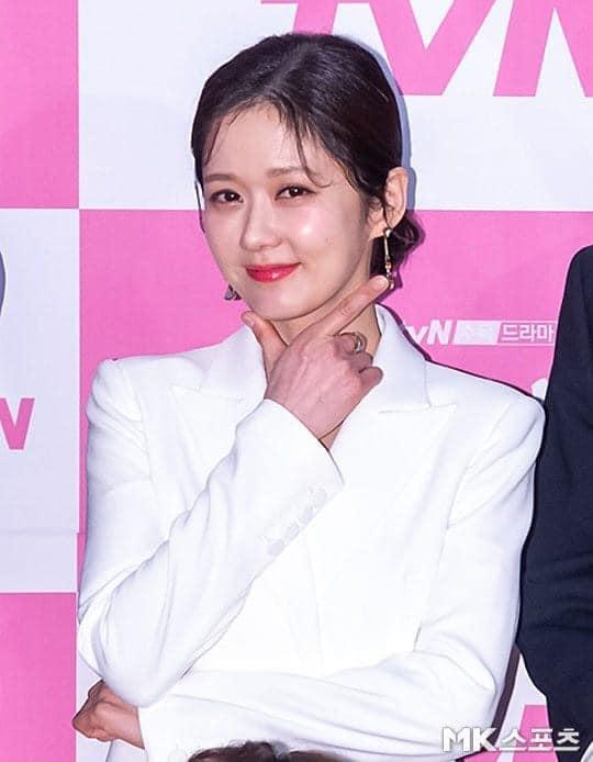 Người đẹp không tuổi Jang Nara khoe làn da khiến mọi phụ nữ phải mơ ước-5