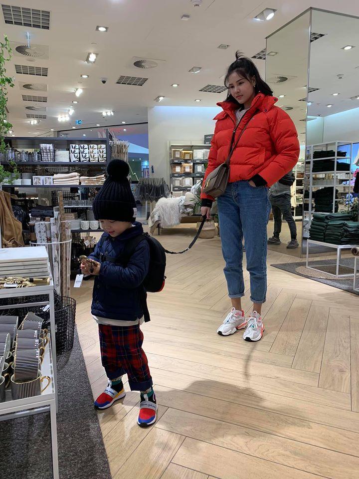 Kỳ Hân liên tục tiết lộ sức khỏe yếu, dân mạng nghi mang bầu lần hai-3