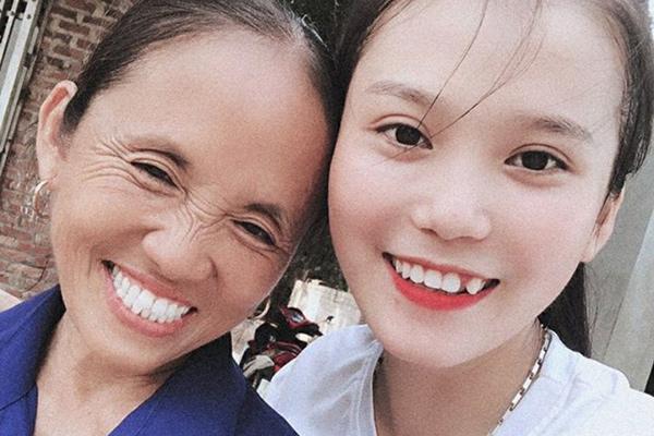 Làm clip troll mẹ, con trai bà Tân Vlog bị chỉ trích nặng nề vì quá lãng phí đồ ăn-8