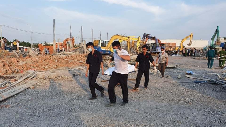 Hiện trường 100m tường công trình đổ sập vùi 10 người chết-5