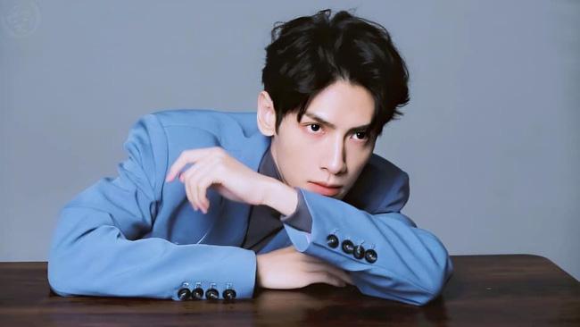 Lộ diện 4 cái tên kế thừa danh hiệu huyền thoại của Hoắc Kiến Hoa, Kiều Chấn Vũ, Chung Hán Lương, Nghiêm Khoan: Đẹp thì có đẹp nhưng sao lại gây tranh cãi thế này?-7