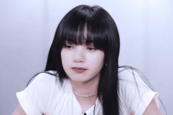 Dễ thương như Lisa BLACKPINK vẫn có ngày bị thí sinh đồng loạt bóc phốt không tiếc lời-5