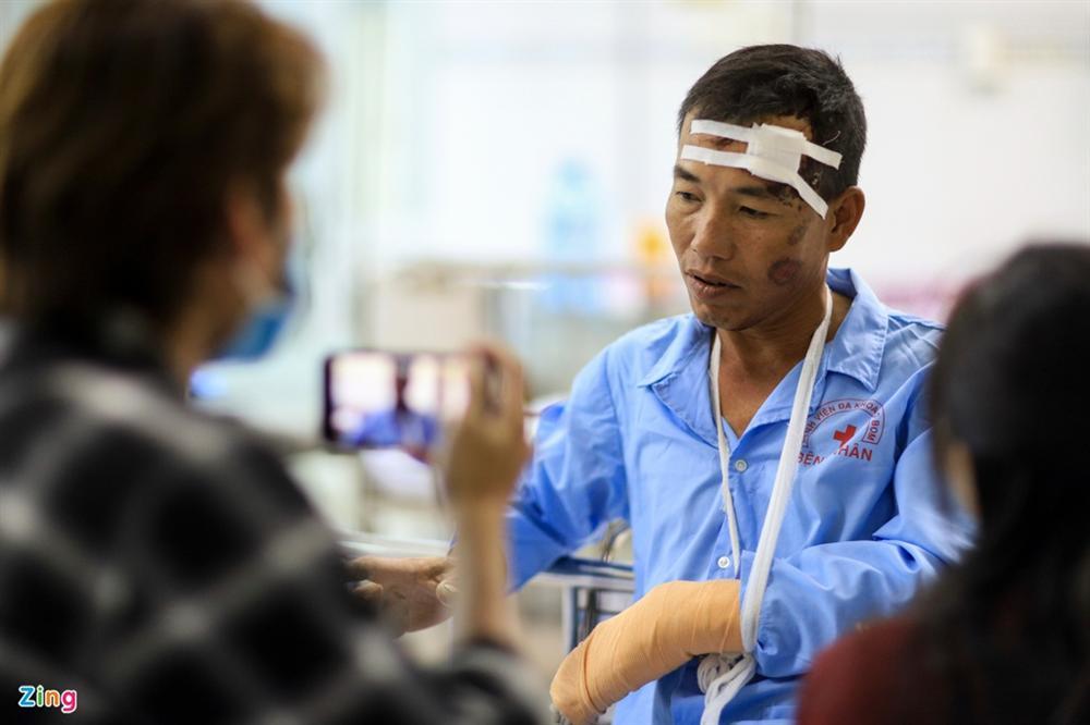 5 giờ đào bới tìm nạn nhân vụ sập công trình làm 10 người chết-6