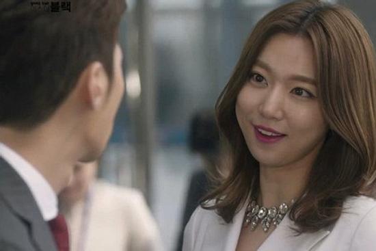 Đang làm tăng ca thì hàng xóm gọi điện bảo tôi về gấp, về tới nhà thì thấy hai con khóc nức nở còn vợ đã bỏ đi từ lâu