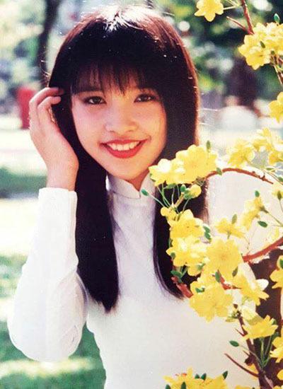 5 nữ ca sĩ sinh tháng 5: Người dính nghi án sinh con cho đại gia, người 40 mà trẻ như thiếu nữ-3