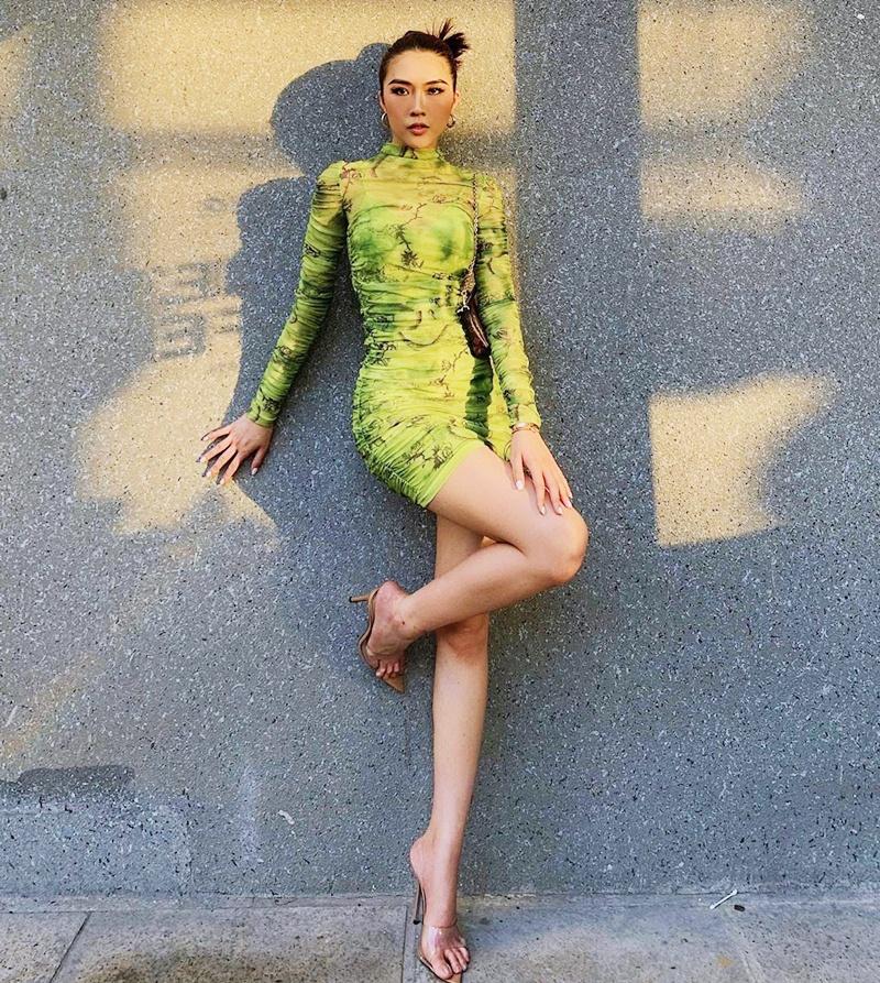 Sĩ Thanh mix đồ đỉnh cao nhìn như 1m70 - Hiền Hồ lăng xê style không mặc quần-2