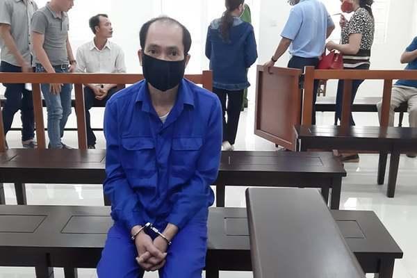 Vụ chồng tâm thần uống thuốc diệt cỏ tự tử sau khi chém vợ: Nhân chứng nói gì?-8