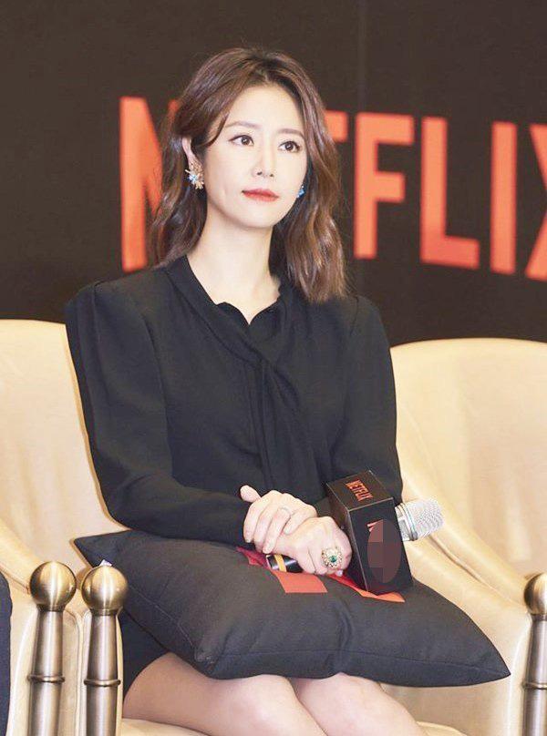 Lâm Tâm Như - Trương Hinh Dư - Triệu Lệ Dĩnh: Rời bỏ thị phi, sống an yên sau kết hôn-4