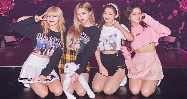 Fan BLACKPINK uy hiếp YG khi cho xe tải diễu quanh trụ sở đòi comeback nhưng lại bị netizen Hàn chỉ trích thậm tệ-1