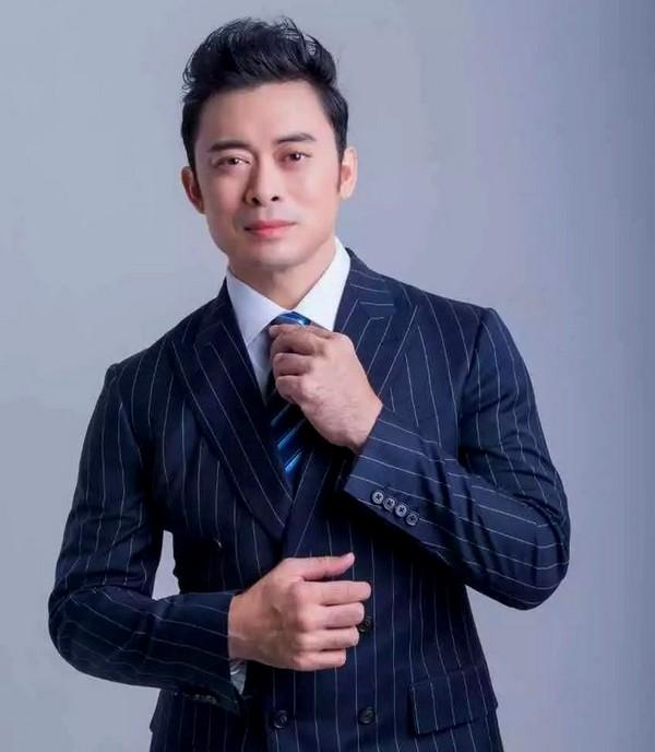 4 nam diễn viên TVB sa cơ lỡ vận, sự nghiệp xuống dốc vì nợ nần chồng chất-5