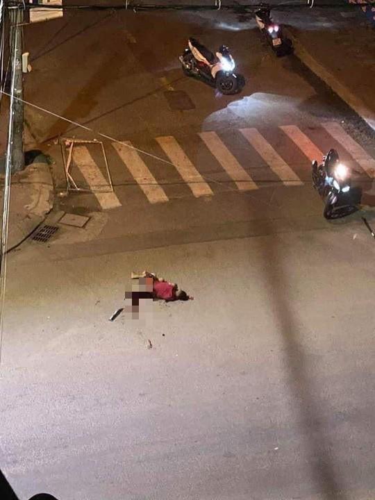 Kinh hoàng cảnh chém nhau, một thanh niên rớt cánh tay rồi tử vong ở Bình Định-1