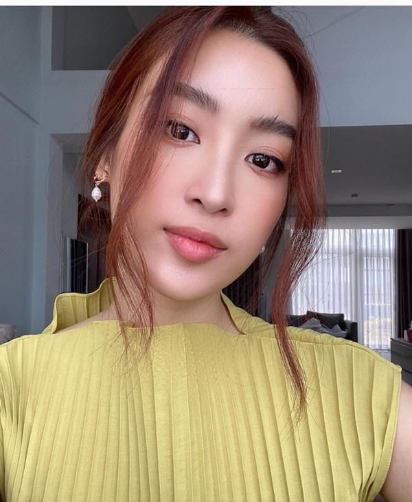 Đỗ Mỹ Linh khác lạ với kiểu trang điểm mới: "Con nai vàng ngơ ngác, đạp nát lá vàng khô".