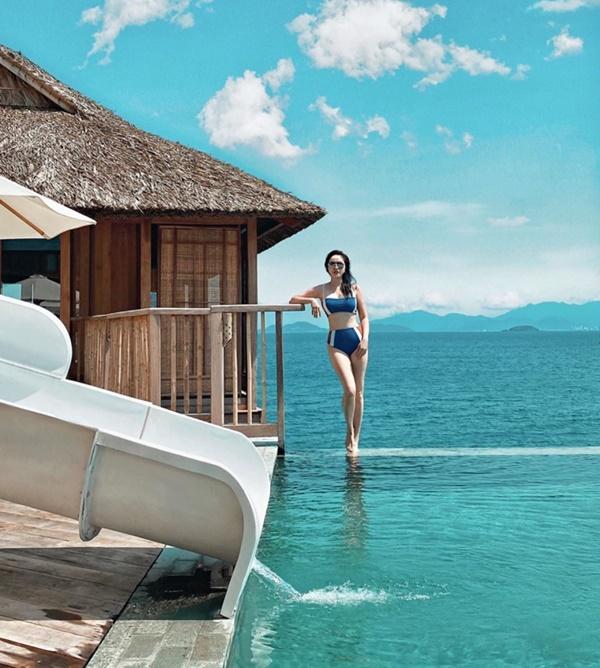 Bảo Thy liên tục đi du lịch, di chuyển khắp những resort đẹp nhất ở Việt Nam.