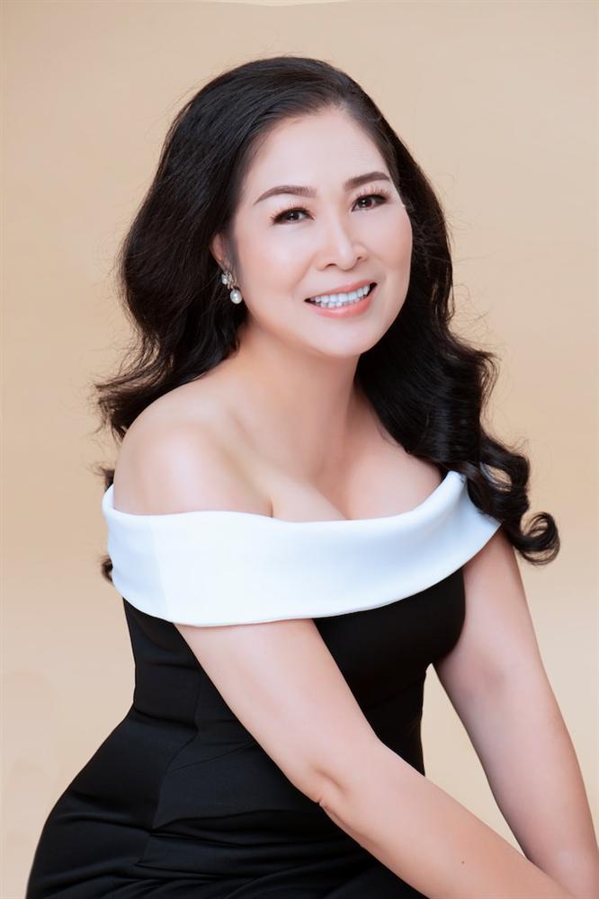 NSND Hồng Vân sexy chưa từng thấy trong bộ ảnh mừng sinh nhật-4