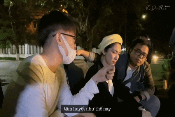 Clip Đức Phúc khóc nức nở ngay giữa hậu trường quay MV của Hòa Minzy: Câu chuyện đằng sau gây chú ý
