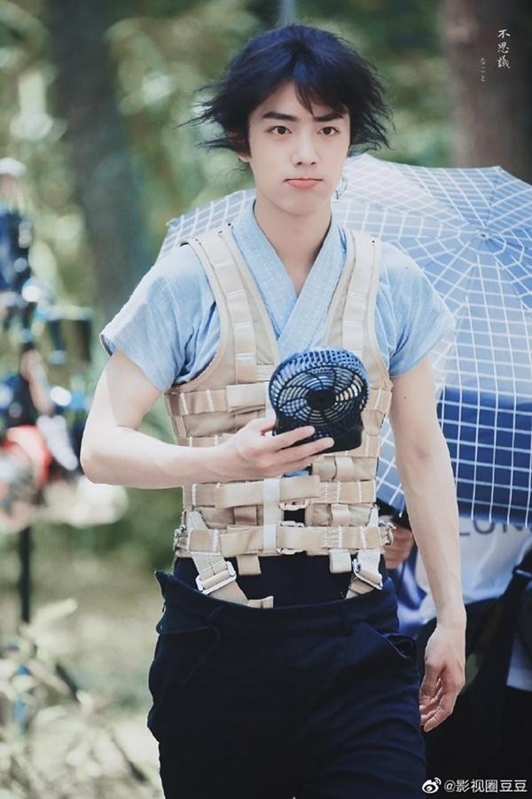 Với hàng loạt rắc rối xảy ra, phim của Tiêu Chiến không còn được khán giả mong chờ như trước!-5