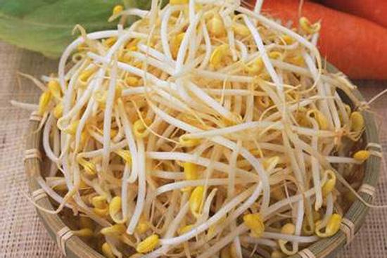 Nếu thấy giá đỗ có 3 dấu hiệu này, tuyệt đối không nên mua