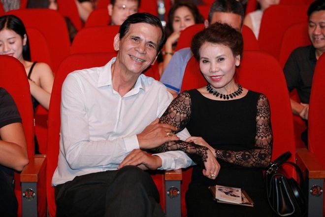 Hà Tăng, Angela Phương Trinh và những mỹ nhân được khen đẹp như mẹ-5