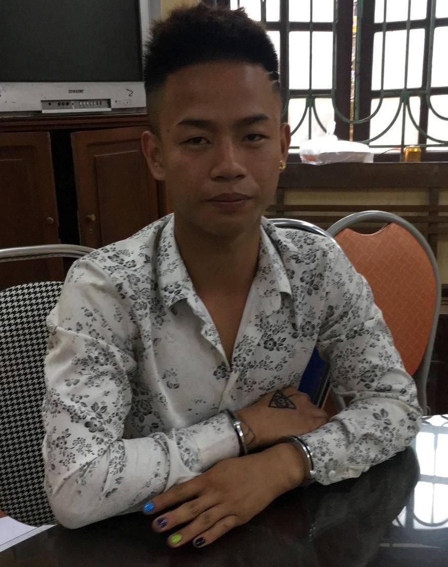 Kẻ sơn móng xanh đỏ rạch tay nữ sinh bằng dao bấm ở Hải Dương-1