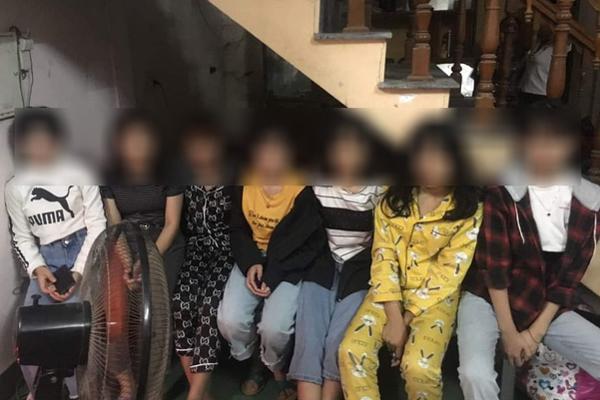 Người thân nhận tin nhắn Cháu có cảm giác sắp bị bán đi, 7 thiếu nữ được giải cứu trước khi bị ép phục vụ tại quán karaoke-1