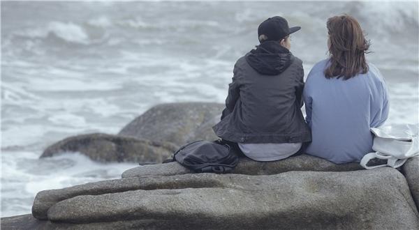 GÓC ĐÀO MỘ: Cảnh khóa môi ngọt ngào giữa Chi Pu và Gil Lê cách đây 5 năm-6