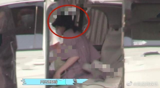 Địch Lệ Nhiệt Ba lộ ảnh đi khám bệnh giữa thông tin vợ cũ của bạn trai tin đồn Hoàng Cảnh Du tự tử-1