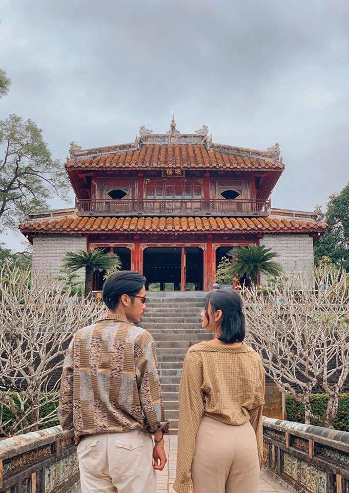 Xứ Huế tình và thơ qua bộ ảnh của cặp đôi 9X-9