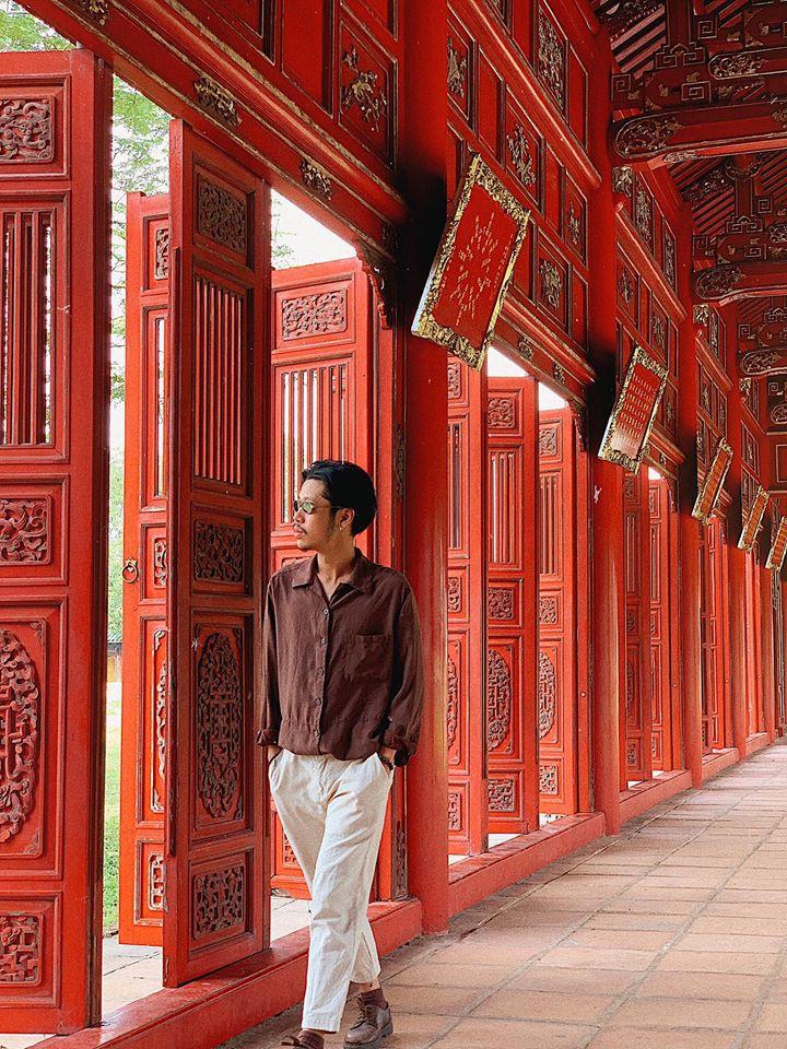 Xứ Huế tình và thơ qua bộ ảnh của cặp đôi 9X-5