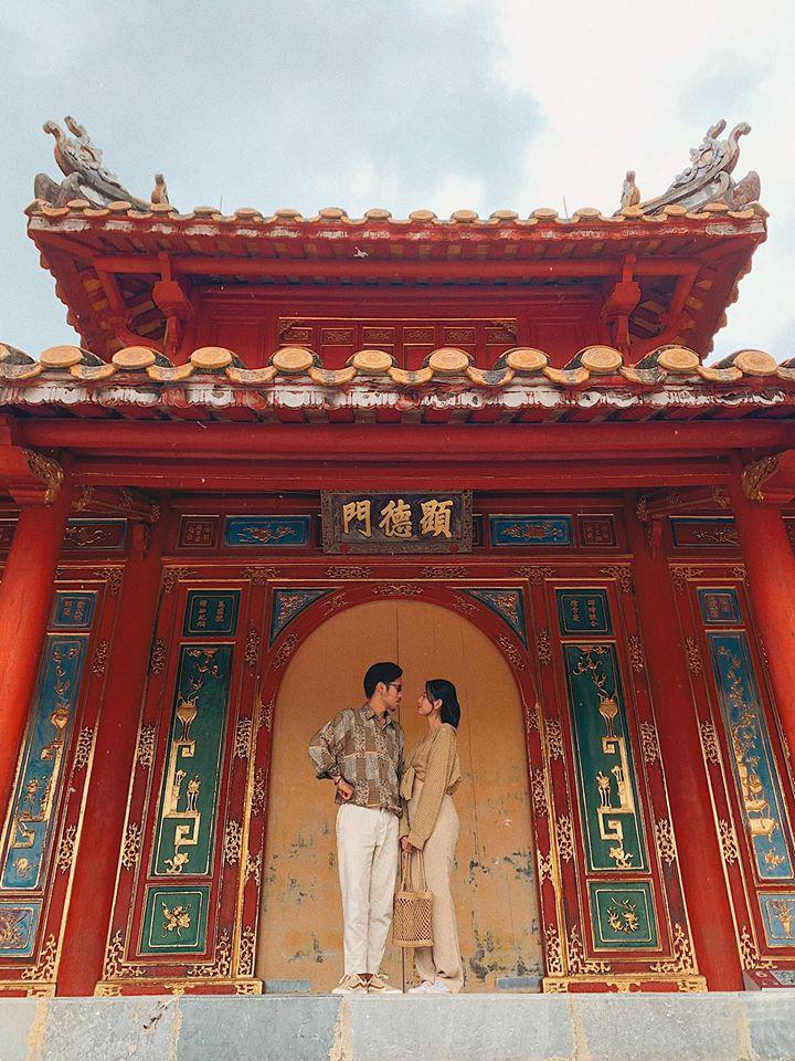 Xứ Huế tình và thơ qua bộ ảnh của cặp đôi 9X-13