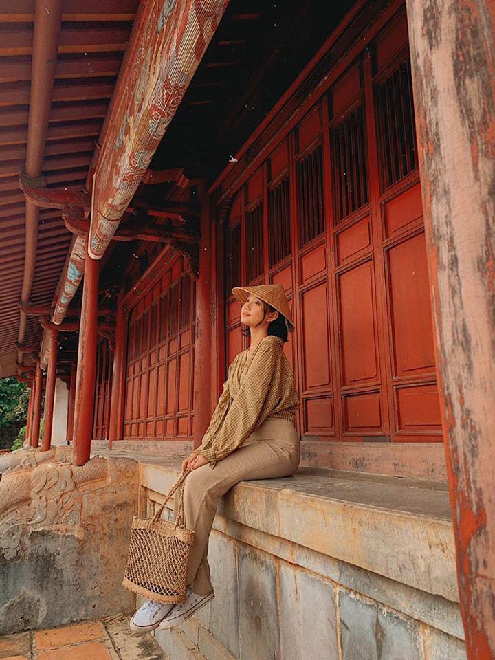 Xứ Huế tình và thơ qua bộ ảnh của cặp đôi 9X-14