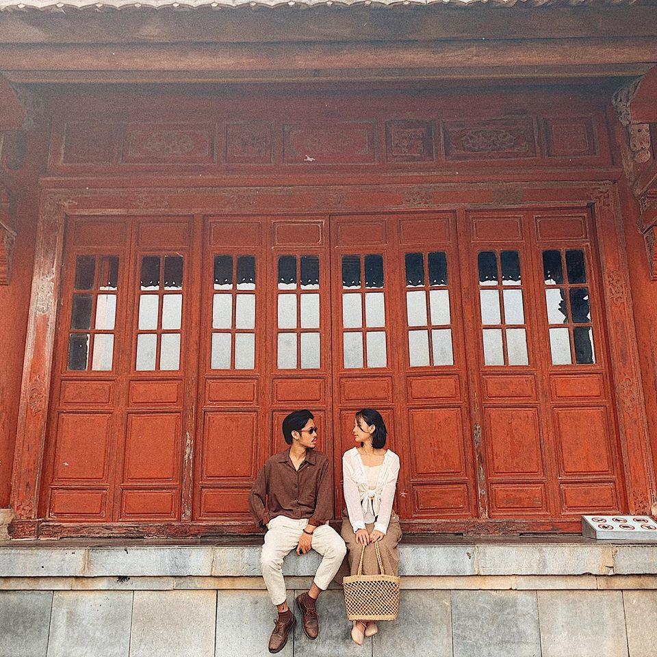 Xứ Huế tình và thơ qua bộ ảnh của cặp đôi 9X-15