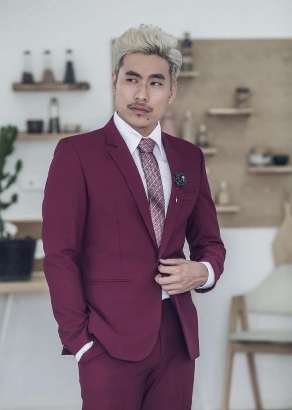 Đàn ông như Kiều Minh Tuấn cũng dùng phần mềm chỉnh mặt nhọn hoắt, đồng nghiệp đua nhau trêu ghẹo-3