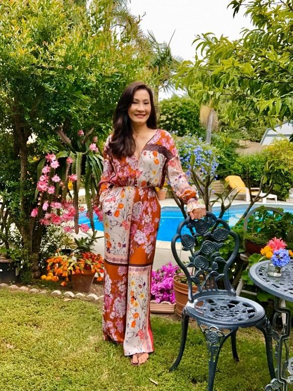 Hồng Vân khoe ảnh cũ cùng bạn thân Hồng Đào: Nhan sắc ngày xưa quả không phải dạng vừa-2