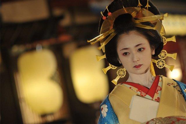 Nữ diễn viên lăng nhăng nhất Nhật Bản: Ngoại tình dù đã 2 con, bị nghiệp quật suýt mất trắng-3